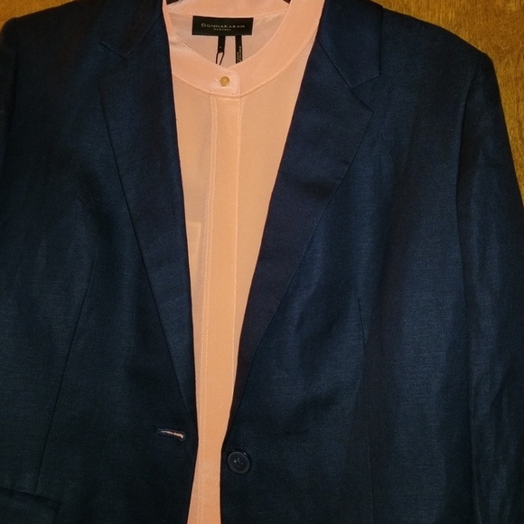 🆕️Donna Karan silk blouse - Picture 8 of 8